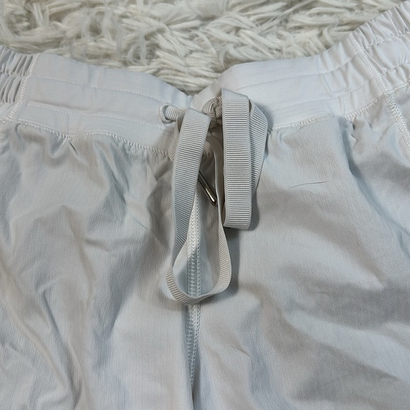 Lululemon Hotty Hot Short *Long White - Picture 2 of 6